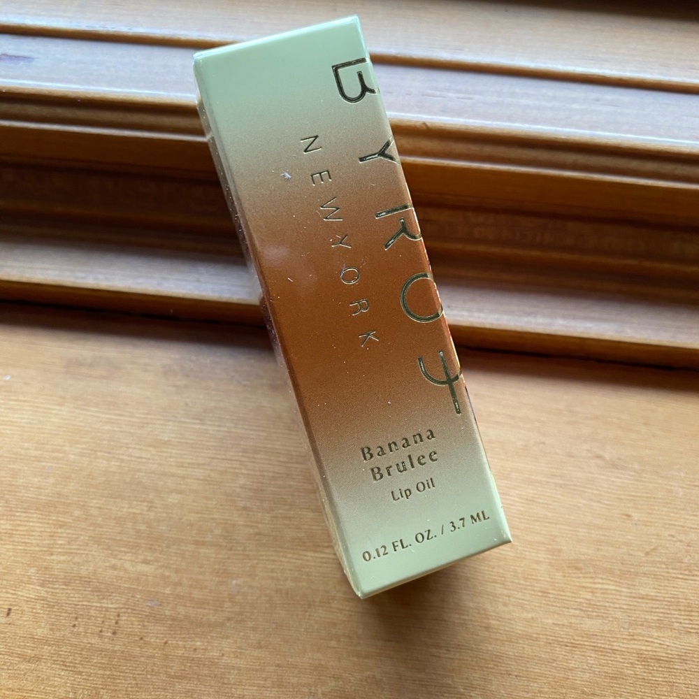 NWT Byroe Banana Brûlée lip oil